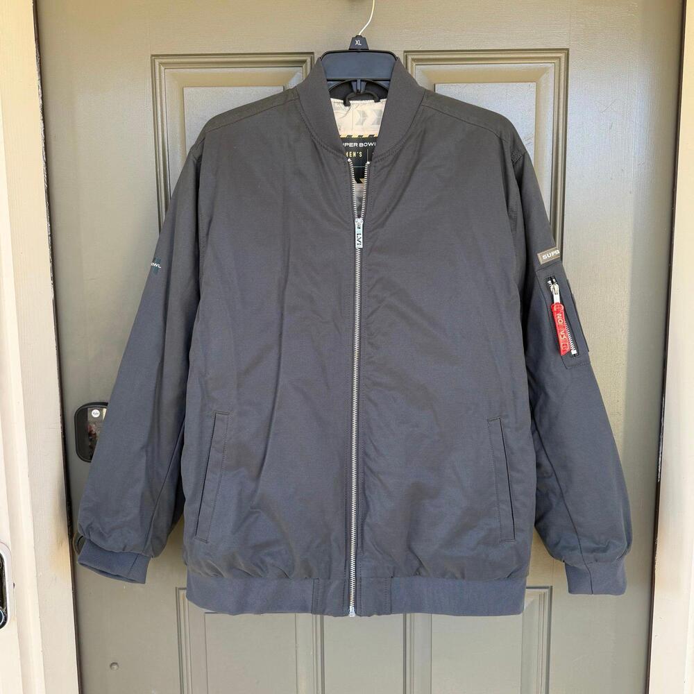 Super‎ Bowl LVI (2022) Official Insulated Gray Bomber Jacket Large